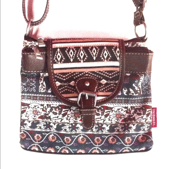 *NWOT* UNIONBAY Elephant Adjustable Crossbody Bag - Picture 2 of 6